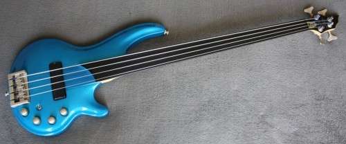 Cort Curbow Fretless Bass Guitar - Luthite Body - Bartolini Active Pickup - Korean Made!!