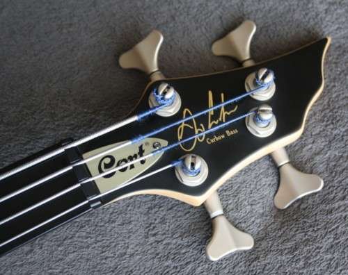 Cort Curbow Fretless Bass Guitar - Luthite Body - Bartolini Active Pickup - Korean Made!!