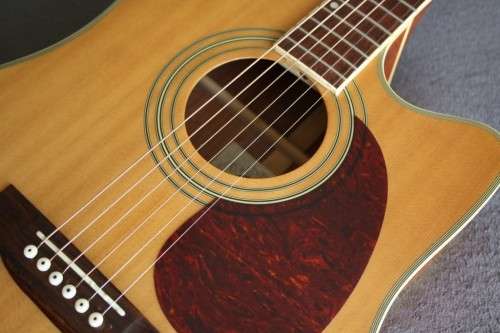 Cort MR720F Acoustic Guitar - Korean Made - High End - Stunning Condition and Sound!!