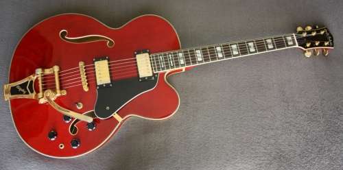 Carlo Robelli Semi-Hollow Body Electric Guitar - Stunning Translucent Red