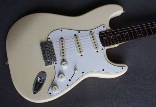 Fender Korean Squire Stratocaster Guitar - Vintage Cream - (Seymour Duncan Pickups) Stunner!!