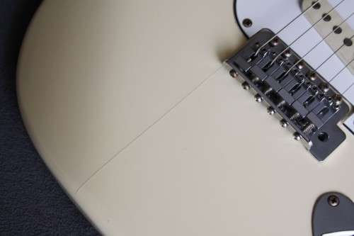 Fender Korean Squire Stratocaster Guitar - Vintage Cream - (Seymour Duncan Pickups) Stunner!!