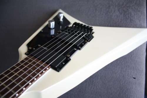 Cort VX-4V Flying V Electric Guitar - With Hardcase - Pearl White!