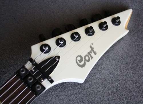 Cort VX-4V Flying V Electric Guitar - With Hardcase - Pearl White!