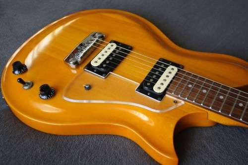 Cort CL200 Electric Guitar - Les Paul Type Shape - Scarce Guitar