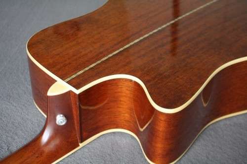 Crafter DE-8 Acoustic Guitar - Dreadnaught Shape - Solid Spruce Top - LR Baggs Pickup