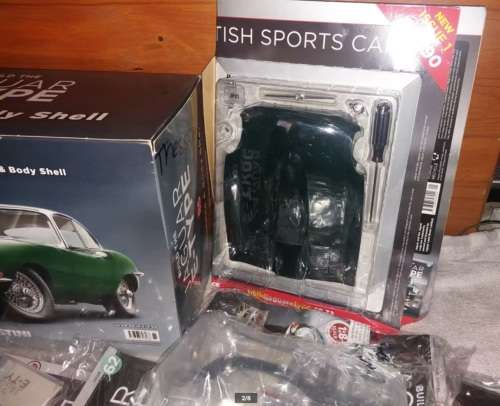 Complete Kit (All 100 Issues) Unbuilt - DeAgostini 1-8 Scale Jaguar E-Type Build Your Own Car