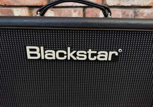 Blackstar HT5R Guitar Valve Amp - 5watt with Reverb and 12 inch