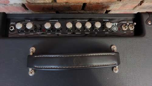 Blackstar HT5R Guitar Valve Amp - 5watt with Reverb and 12 inch