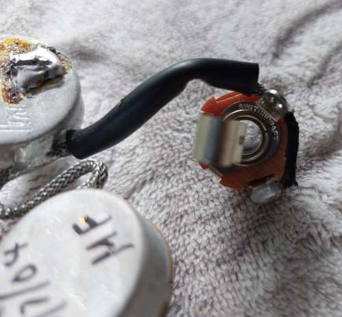 Gibson USA Guitar Pots and Switch