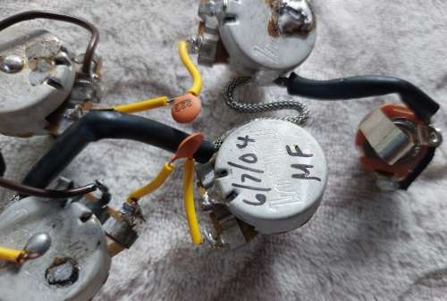 Gibson USA Guitar Pots and Switch