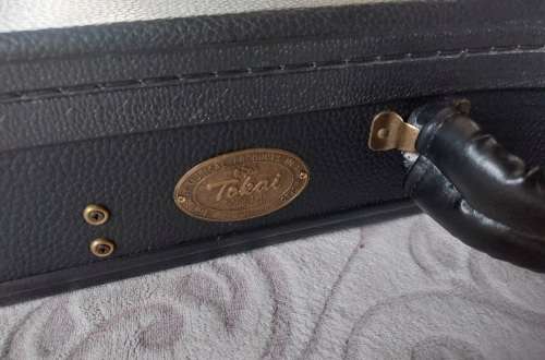 Tokai Les Paul Custom MIC in Translucent Red