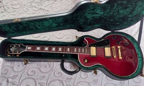 Tokai Les Paul Custom MIC in Translucent Red