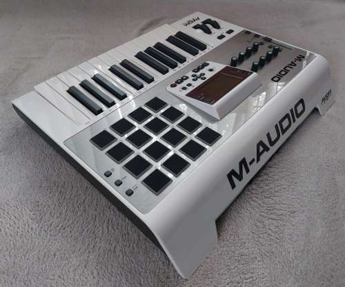 M-Audio Axiom Air 25 Keyboard and Pad Controller