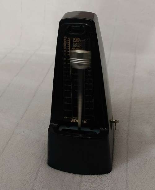 AROMA Mechanical Wind-up Metronome for Guitar - Bass- Keyboard