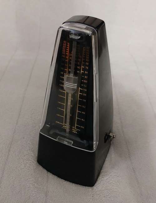 AROMA Mechanical Wind-up Metronome for Guitar - Bass- Keyboard