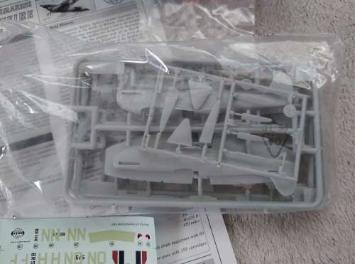 SMÊR 1/72 Scale Supermarine Spitfire MK VI WWII Fighter Plane