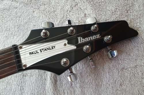 Ibanez Iceman Paul Stanley -KISS- Signature Guitar