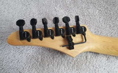 Early 90s Samick KR 564 ARS Electric Guitar