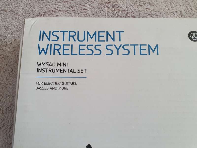 AKG WMS40 Mini Wireless Guitar Instrument System