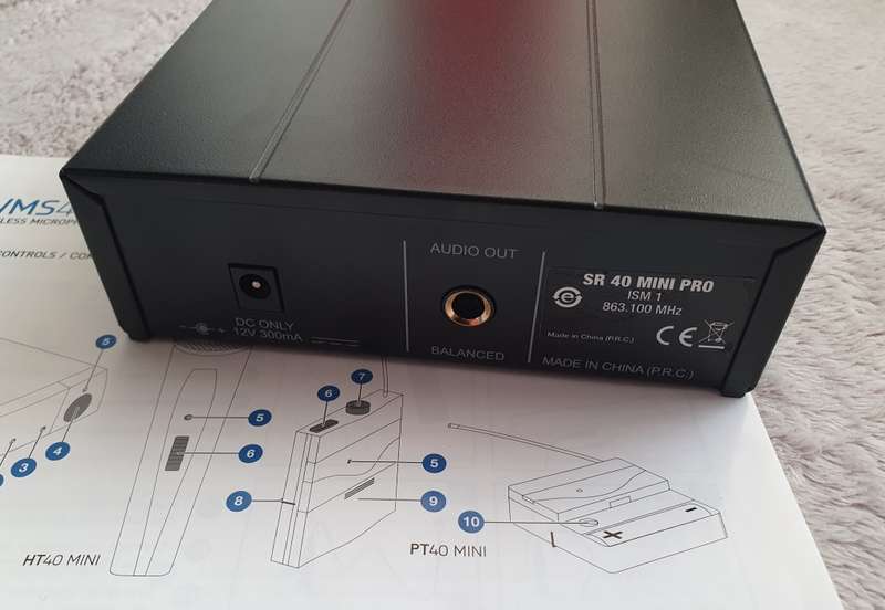 AKG WMS40 Mini Wireless Guitar Instrument System