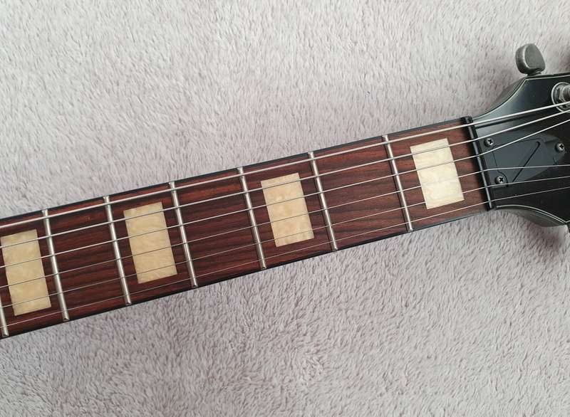 Brand New Ibanez AMV10A Semi-Hollow Guitar