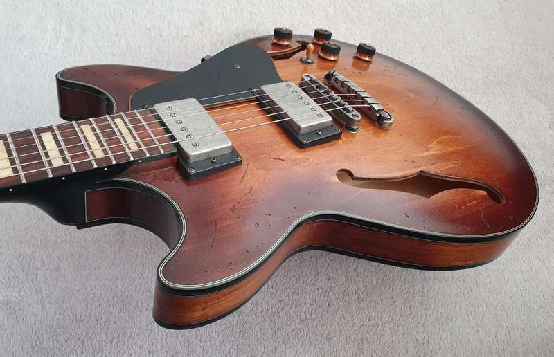Brand New Ibanez AMV10A Semi-Hollow Guitar