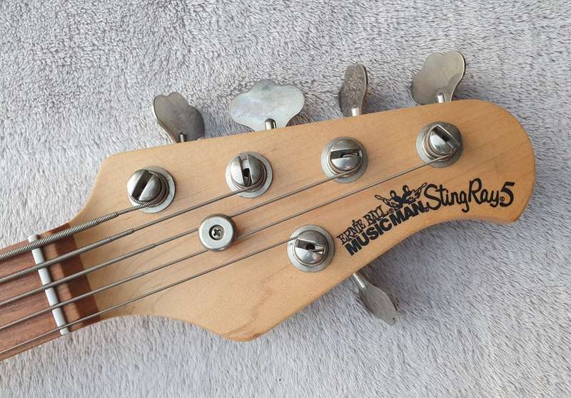 USA Music Man StingRay 5 String Fretless Bass Guitar