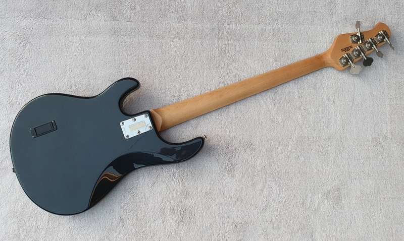 USA Music Man StingRay 5 String Fretless Bass Guitar
