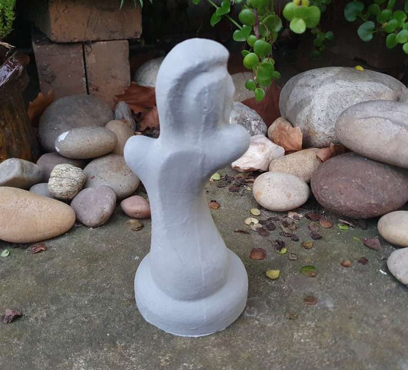 Artistic Tasteful Beautiful Women Mini Statue