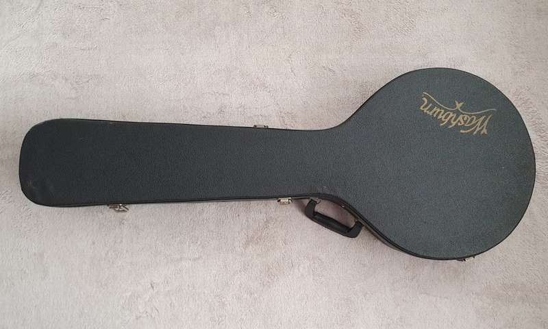 Washburn B9 Banjo 5 String with Case