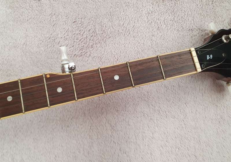 Washburn B9 Banjo 5 String with Case