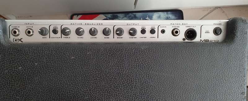 Gallien-Krueger MB210 500W 2x10` Ultra Light Bass Combo Amp
