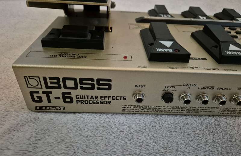 Boss GT-6 Guitar Multi-effects Pedal