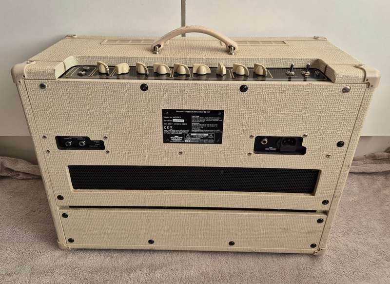 Vox AC15C1 Limited Edition Cream - Top Boost Model