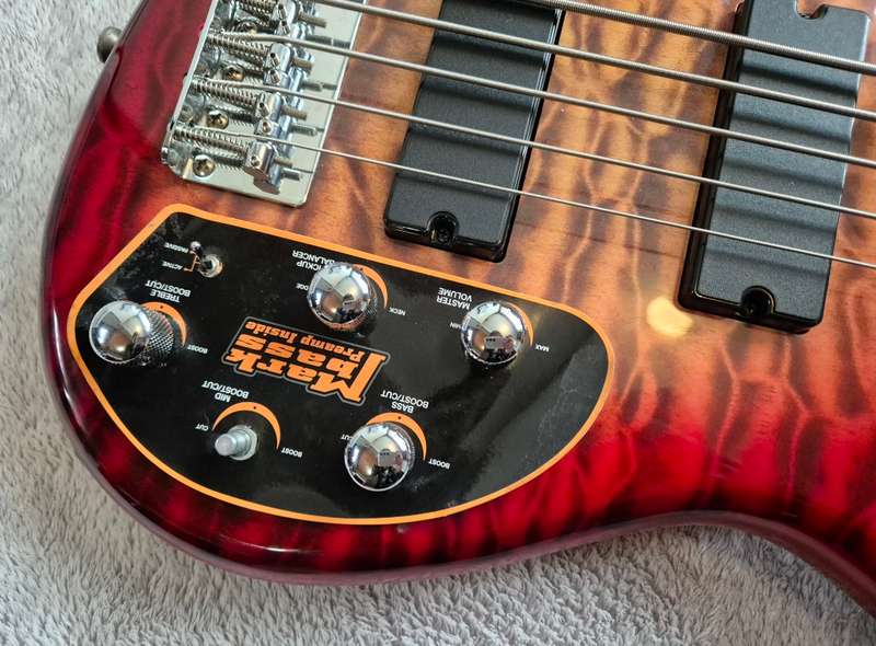 Cort Action DLX V Plus 5-String Active Bass Guitar