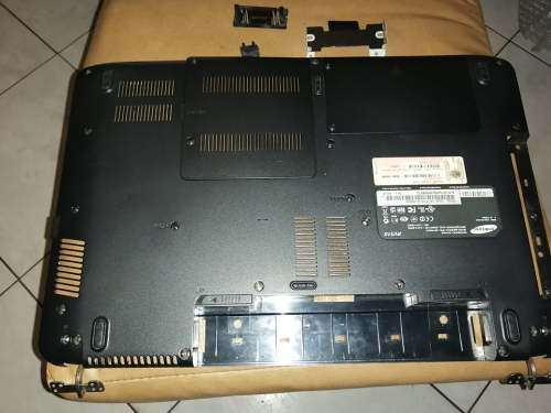 Samsung rv510 Lower case