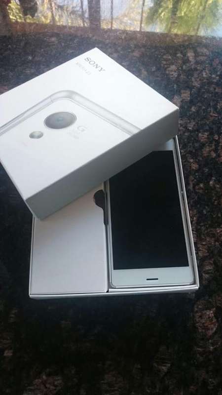 Sony Xperia Z3 compact white