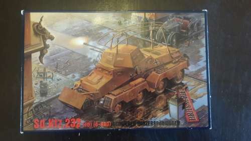 RODEN SCALE MODEL 1.72 "WIKING" 1943