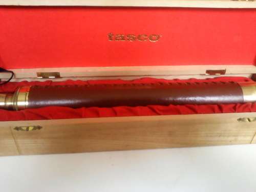 VINTAGE TASCO 30 X 40 TELESCOPE (ORIGINAL BOX AND MINT CONDITION)