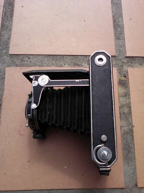 RARE 1934 - 1939 KODAK VOLLENDA 620 FOLDING CAMERA (MINT CONDITION) VALUE R5500.00