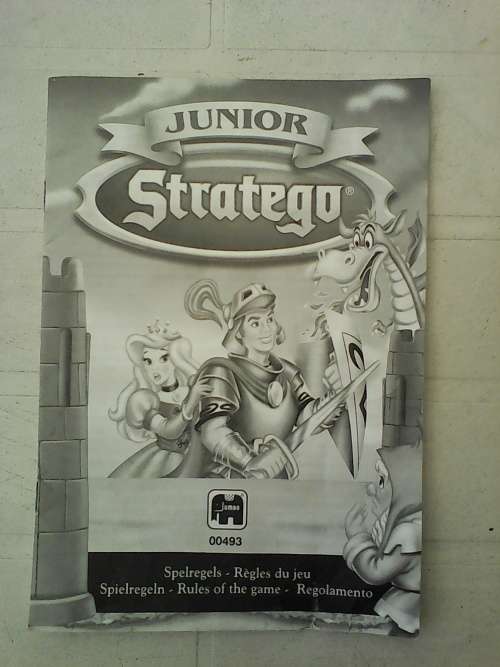 Rare 1984 Junior Stratego (Complete and playing pieces plus board in mint condition)