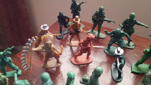 Massive 280 Pc (70's / 80's) Plastic Army Collection
