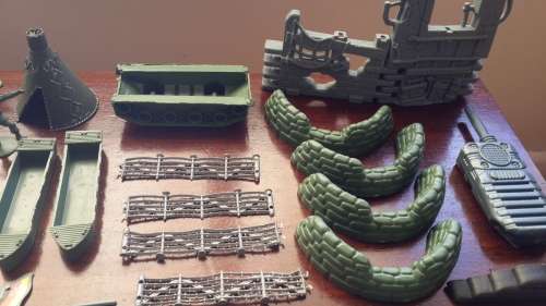 Massive 280 Pc (70's / 80's) Plastic Army Collection