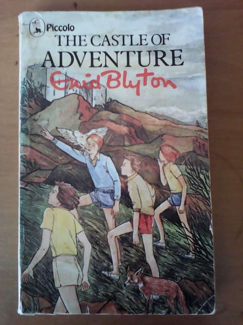 The Castle of Adventure (Paperback) Enid Blyton