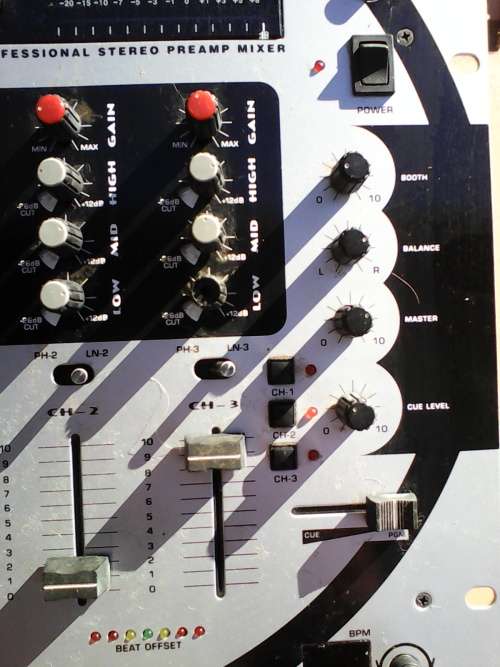 Gemini BPM - 250 Professional Stereo Preamp Mixer