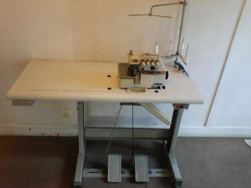 Feiyue High Speed Industrial Overlock Sewing Machine
