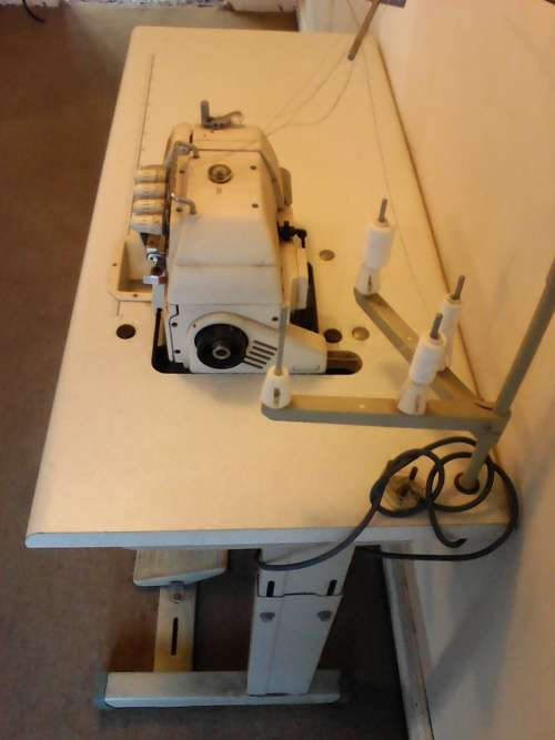 Feiyue High Speed Industrial Overlock Sewing Machine