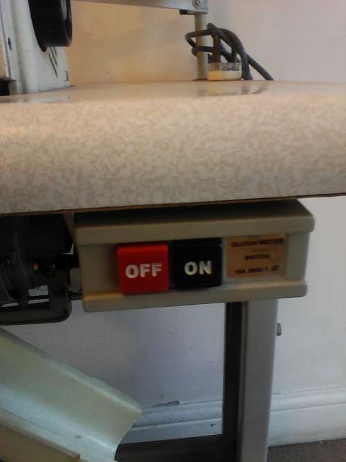 Feiyue High Speed Industrial Overlock Sewing Machine