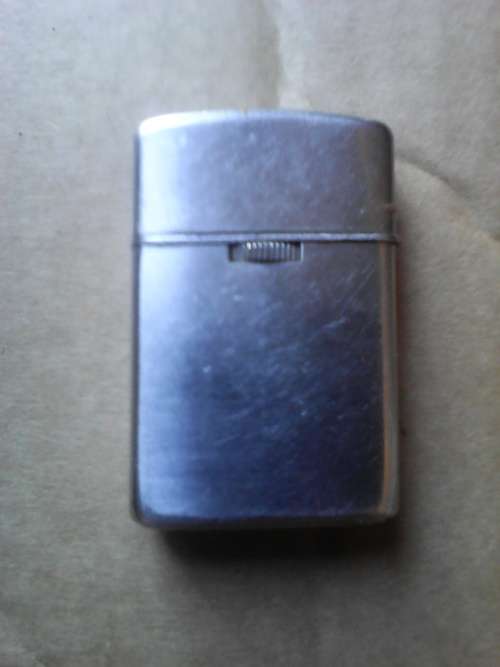 Vintage WIN "007" Butane Lighter